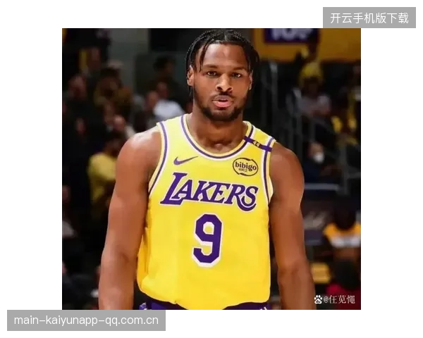 布朗尼离开湖人：球员职业生涯的转折与湖人球迷的心灵创伤